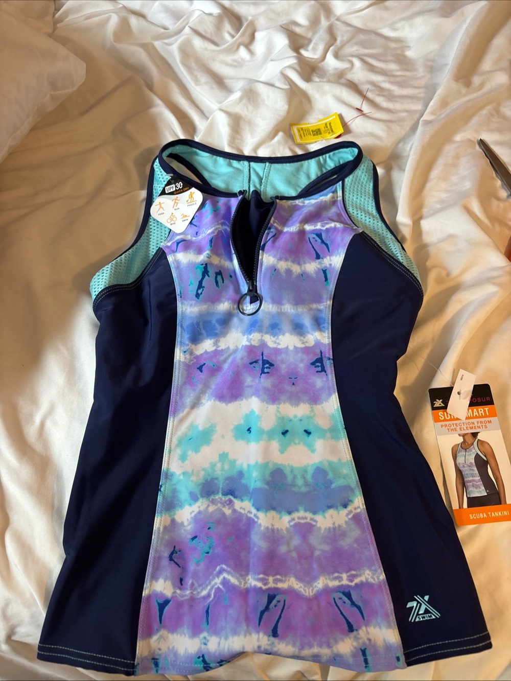 ZeroXposur Sun Smart Scuba Tankini Swim Top 1/4 Zip Yoga Run Built in Bra NWT